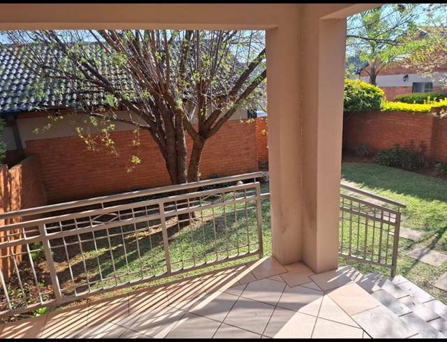 2 BEDROOM PROPERTY TO RENT IN MOOIKLOOF RIDGE ESTATE